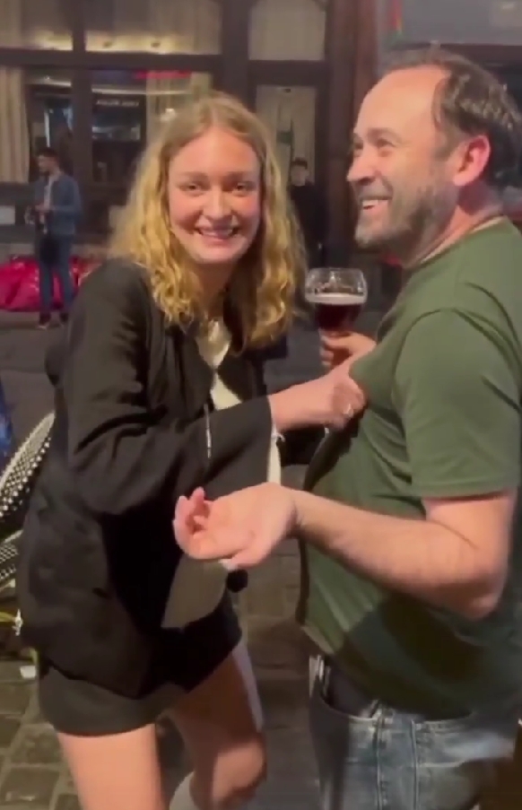 Nipple twist на&nbsp;afterparty